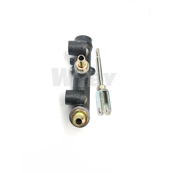 Clutch Master Cylinder  ME670290.